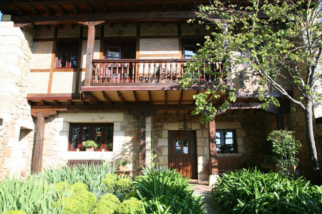 Casa De Guela Hotel Santillana del Mar Exterior photo