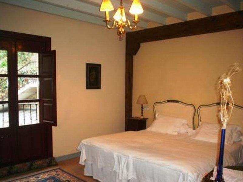 Casa De Guela Hotel Santillana del Mar Exterior photo